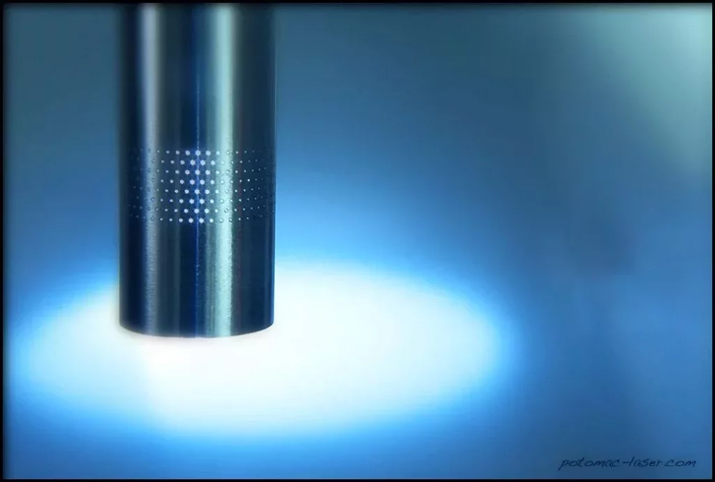 Perforación de microagujeros en tubos